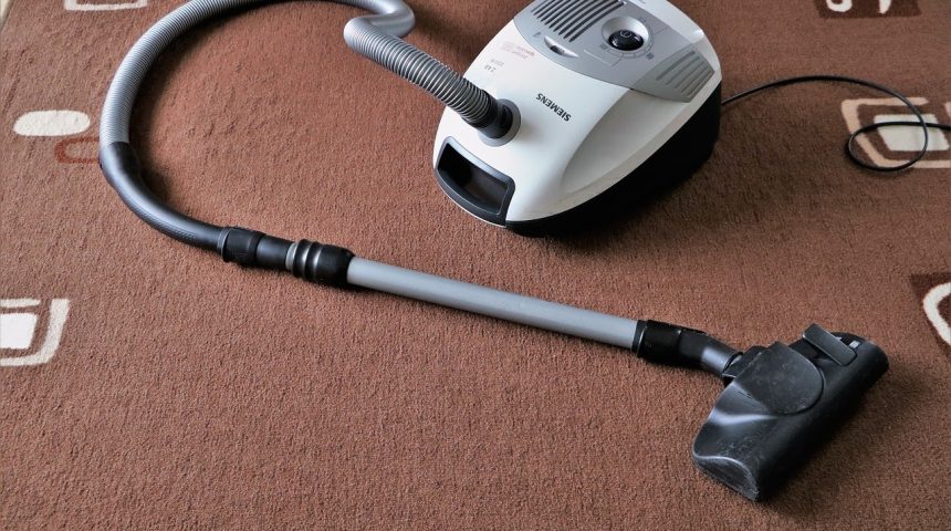 5 Effective Steps To Get Rid Of Red Wine Stains From Your Carpet